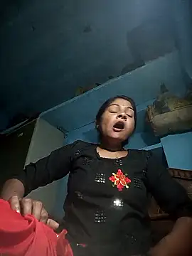 Snapshot of Hotty_raghni chatting on 02-14-26, 03:12 Hotty raghni online show from 02-14-26, 03:12