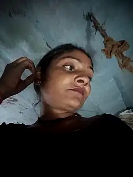 Snapshot of Hotty_raghni chatting on 02-16-26, 03:10 Hotty raghni online show from 02-16-26, 03:10