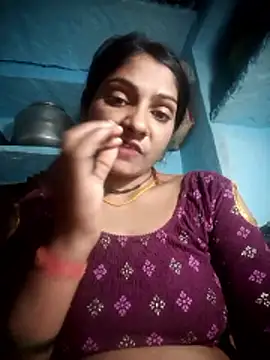 Snapshot of Hotty_raghni chatting on 02-05-26, 04:58 Hotty raghni online show from 02-05-26, 04:58