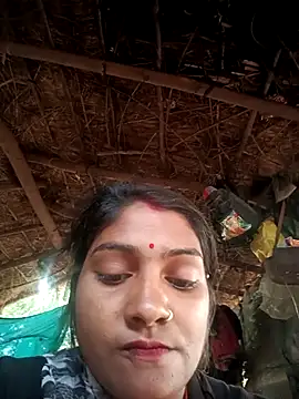 Snapshot of Hotty_raghni chatting on 02-28-26, 02:33 Hotty raghni online show from 02-28-26, 02:33