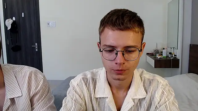 NikiKerryCum online show from 05-07-26, 05:55