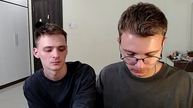 NikiKerryCum online show from 04-19-26, 10:38