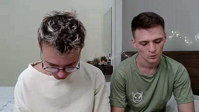 Snapshot of NikiKerryCum chatting on 03-13-26, 03:28 NikiKerryCum online show from 03-13-26, 03:28