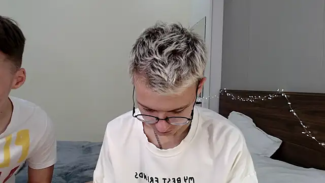 Snapshot of NikiKerryCum chatting on 02-08-26, 12:36 NikiKerryCum online show from 02-08-26, 12:36