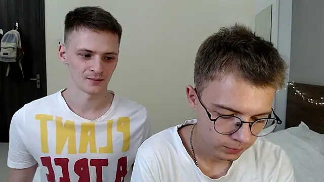NikiKerryCum online show from 04-10-26, 01:18