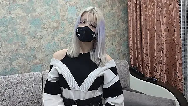 Snapshot of Yunakiss chatting on 02-13-26, 07:47 Yunakiss online show from 02-13-26, 07:47