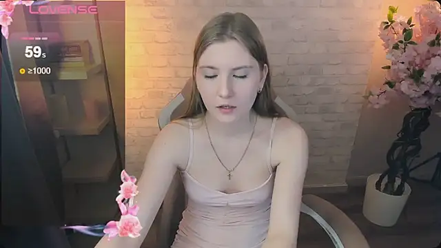 Caroline Desire  online show from 04-15-26, 11:27