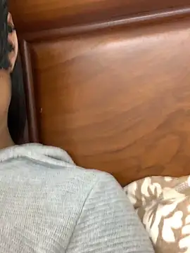 Snapshot of HEENA-STRIP chatting on 02-27-26, 09:53 HEENA-STRIP online show from 02-27-26, 09:53