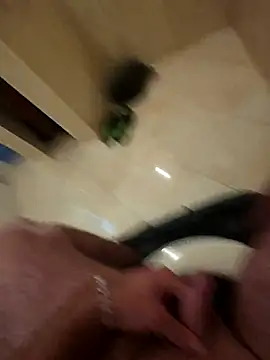 Snapshot of Heyyo3 chatting on 02-16-26, 09:41 Heyyo3 online show from 02-16-26, 09:41