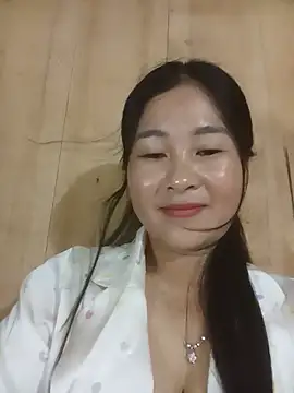 Snapshot of Dunk-namic chatting on 06-23-26, 01:47 Dunk-namic online show from 06-23-26, 01:47