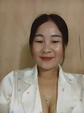 Snapshot of Dunk-namic chatting on 05-20-26, 02:08 Dunk-namic online show from 05-20-26, 02:08