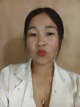 Snapshot of Dunk-namic chatting on 05-30-26, 01:23 Dunk-namic online show from 05-30-26, 01:23
