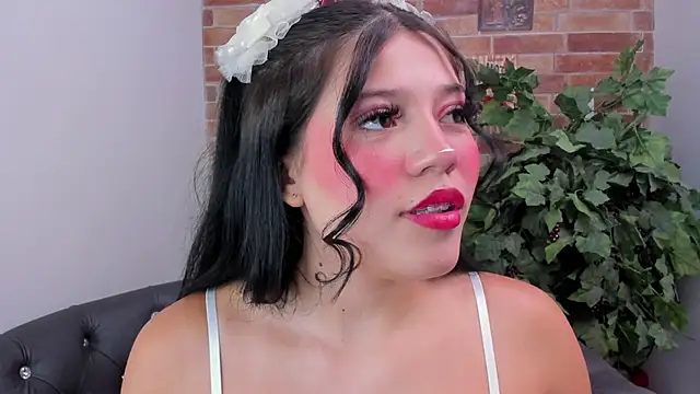 Snapshot of foxy_vera chatting on 05-25-26, 11:09 foxy vera online show from 05-25-26, 11:09