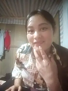 Momo-biki online show from 04-18-26, 02:14