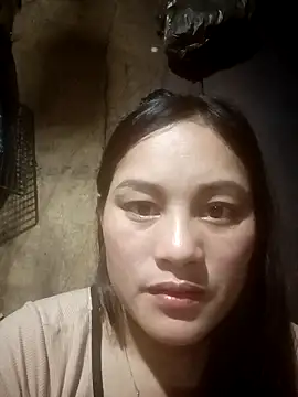 Snapshot of Momo-biki chatting on 05-03-26, 02:09 Momo-biki online show from 05-03-26, 02:09