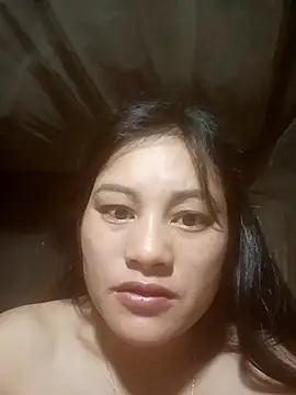Snapshot of Momo-biki chatting on 05-08-26, 09:29 Momo-biki online show from 05-08-26, 09:29