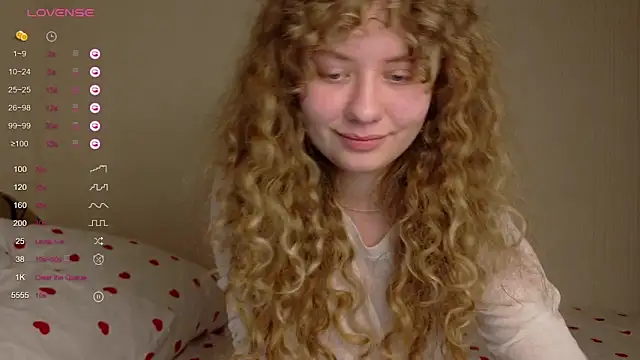 Snapshot of Milounee chatting on 03-19-26, 03:45 Milounee online show from 03-19-26, 03:45