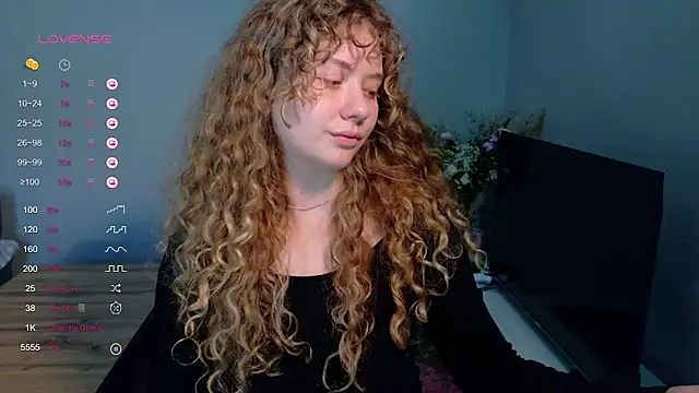 Snapshot of Milounee chatting on 05-29-26, 07:58 Milounee online show from 05-29-26, 07:58