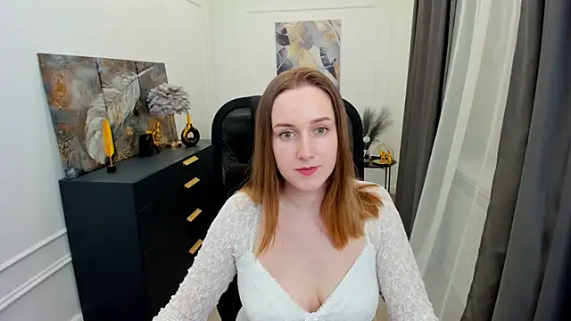 Snapshot of CaseyTerini chatting on 04-30-26, 12:01 CaseyTerini online show from 04-30-26, 12:01