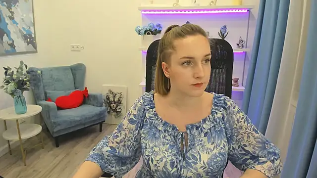 Snapshot of CaseyTerini chatting on 05-22-26, 11:41 CaseyTerini online show from 05-22-26, 11:41
