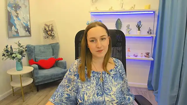 Snapshot of CaseyTerini chatting on 05-15-26, 11:30 CaseyTerini online show from 05-15-26, 11:30