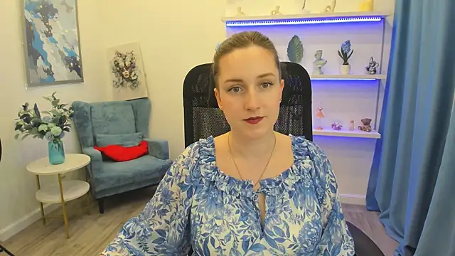 Snapshot of CaseyTerini chatting on 05-16-26, 11:42 CaseyTerini online show from 05-16-26, 11:42