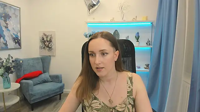 Snapshot of CaseyTerini chatting on 06-03-26, 11:33 CaseyTerini online show from 06-03-26, 11:33