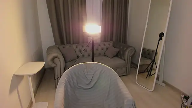 Lollita Morgan online show from 04-13-26, 05:44