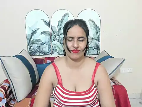 Snapshot of sara_conorr chatting on 05-28-26, 03:47 sara conorr online show from 05-28-26, 03:47