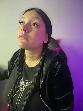 Miia  Taylor online show from 02-05-26, 02:18