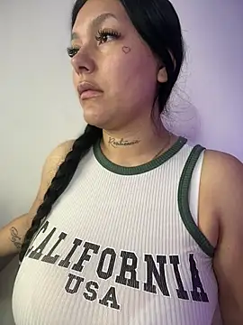 Miia  Taylor online show from 03-03-26, 04:30