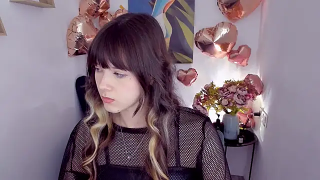 Snapshot of GentleTeas chatting on 02-05-26, 06:37 GentleTeas online show from 02-05-26, 06:37