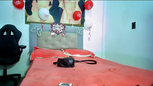 MEW ALIX online show from 02-25-26, 01:44