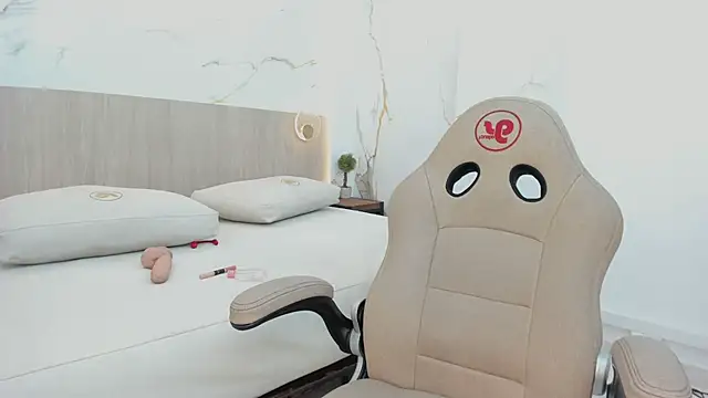 kylie ward online show from 04-15-26, 03:45