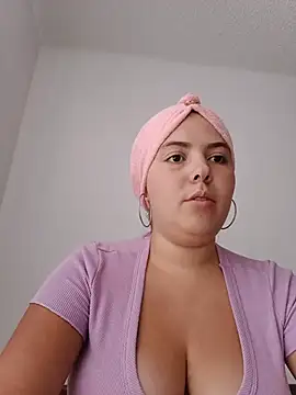 Snapshot of lyss_muller chatting on 08-01-26, 06:39 lyss muller online show from 08-01-26, 06:39