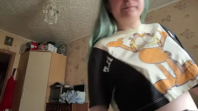 Bubblegum Tempt online show from 04-30-26, 12:45