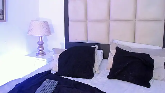 SussyFox online show from 03-17-26, 03:31