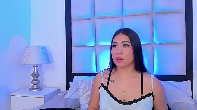 Snapshot of SussyFox chatting on 02-13-26, 12:27 SussyFox online show from 02-13-26, 12:27