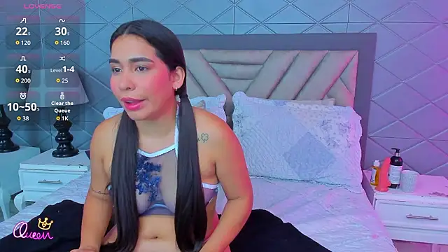 Snapshot of SussyFox chatting on 02-15-26, 01:54 SussyFox online show from 02-15-26, 01:54