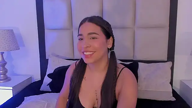 Snapshot of SussyFox chatting on 03-02-26, 01:18 SussyFox online show from 03-02-26, 01:18