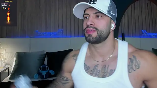 Snapshot of Jeremy_Harden chatting on 02-17-26, 04:48 Jeremy Harden online show from 02-17-26, 04:48