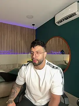 Snapshot of Jeremy_Harden chatting on 03-01-26, 03:06 Jeremy Harden online show from 03-01-26, 03:06