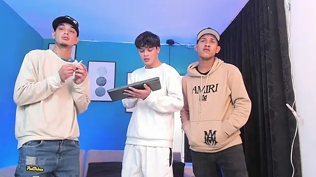 Snapshot of KingOfHeavens_2 chatting on 02-06-26, 05:03 KingOfHeavens 2 online show from 02-06-26, 05:03