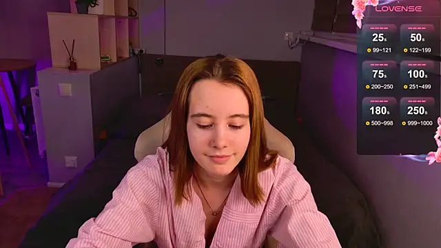 Snapshot of Caeliaa chatting on 02-14-26, 06:30 Caeliaa online show from 02-14-26, 06:30