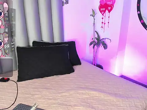 Miaa-Foxx online show from 03-16-26, 08:22