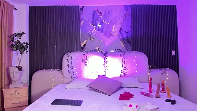 JazminRusso  online show from 04-17-26, 04:48