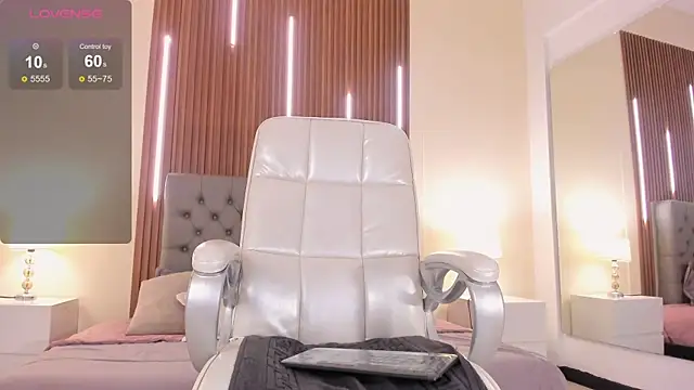 Viannca   online show from 04-24-26, 05:31