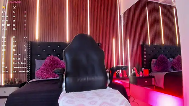 Viannca   online show from 03-25-26, 04:01