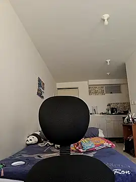 Snapshot of KLEYTON33 chatting on 02-09-26, 06:28 KLEYTON33 online show from 02-09-26, 06:28