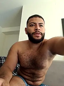 Snapshot of KLEYTON33 chatting on 02-12-26, 04:07 KLEYTON33 online show from 02-12-26, 04:07